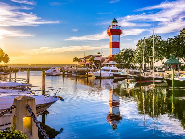 Five Bedroom Vacation Home in Hilton Head Sleeps 20 Guests