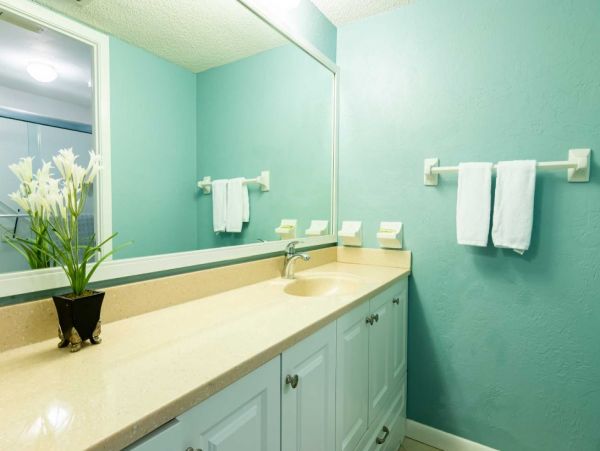 Siesta Key Vacation Condo with 2 Bedrooms Close to Beach