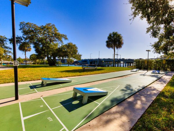 Siesta Key Vacation Condo with 2 Bedrooms Close to Beach