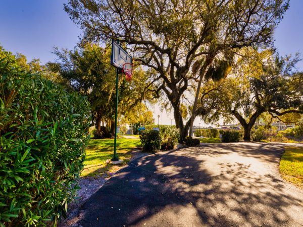 Siesta Key Vacation Condo with 2 Bedrooms Close to Beach