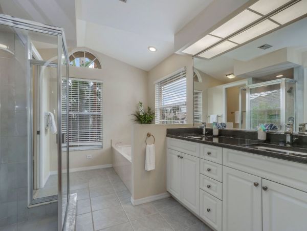 Cape Coral Lovely Vacation Home 3 Bedrooms Canal Views