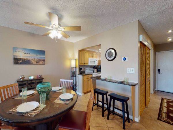 Madeira Beach Vacation Condo Located on Beach 2 Bedrooms