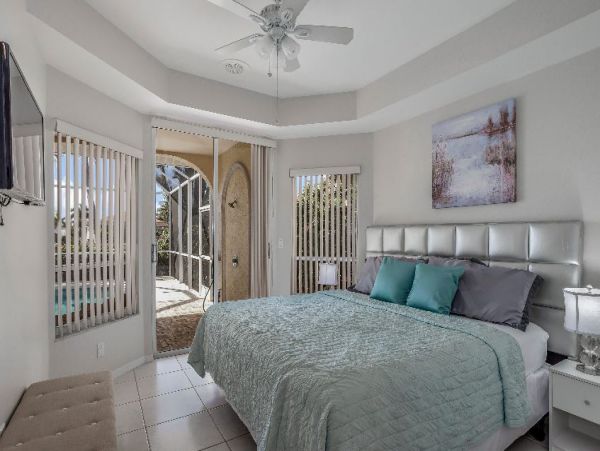 Cape Coral Vacation Pool Home Three Bedroom