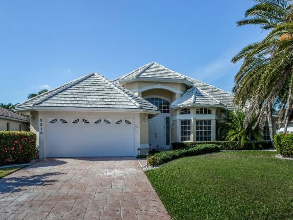 Cape Coral Vacation Pool Home Three Bedroom