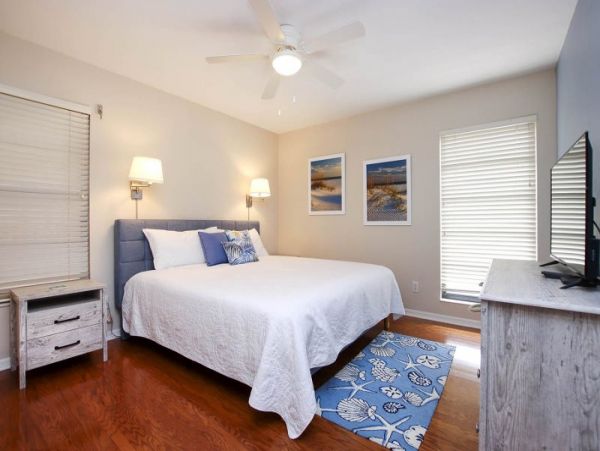 Sanibel Charming Vacation Pool Home 4 Bedrooms Sleep 8