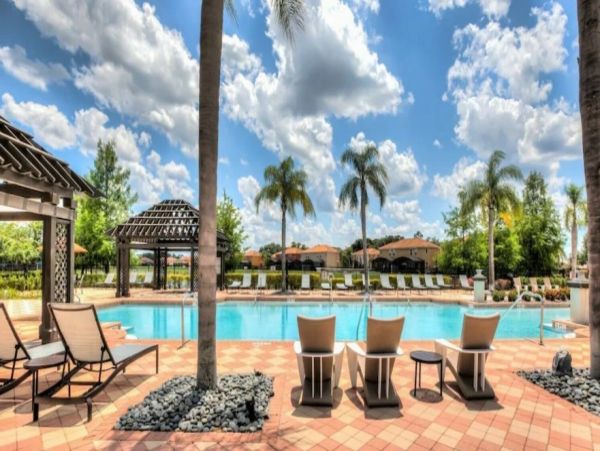 Orlando Luxury 12 Bedroom Home with Private Pool Sleeps 24