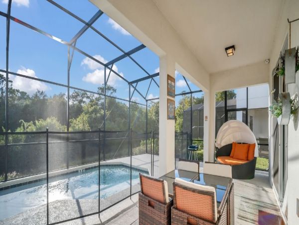 Orlando Luxury 12 Bedroom Home with Private Pool Sleeps 24