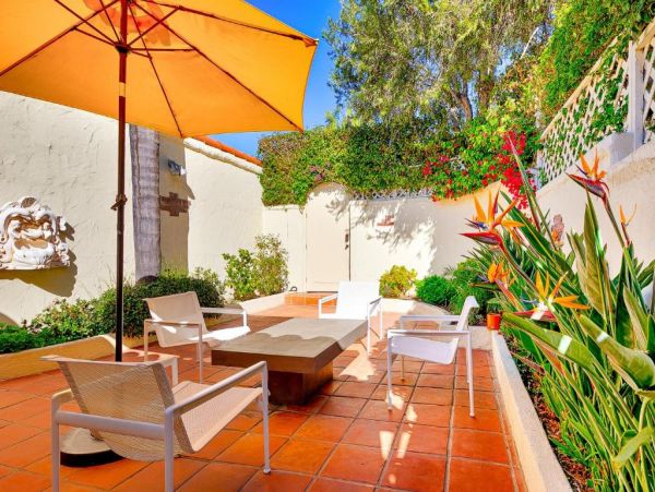 Beautiful Views La Jolla Two Bedroom Beach Home Sleeps Five