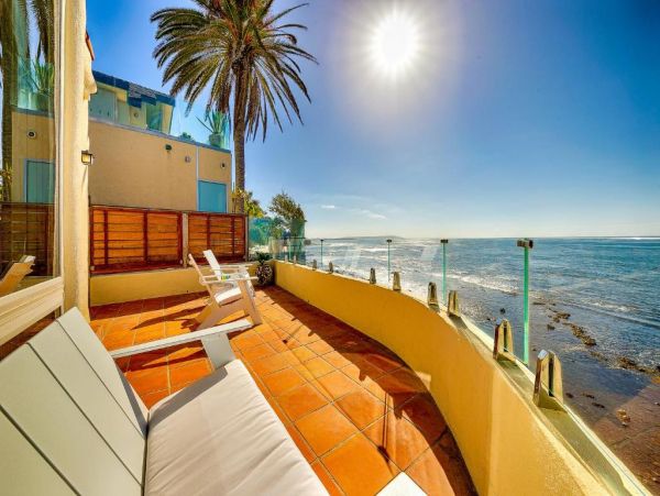 Beautiful Views La Jolla Two Bedroom Beach Home Sleeps Five
