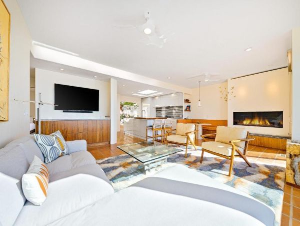 Beautiful Views La Jolla Two Bedroom Beach Home Sleeps Five