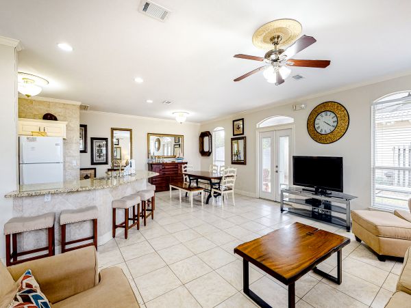 Three Bedroom Vacation Cottage in Miramar Beach