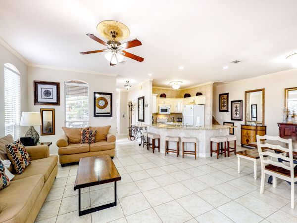 Three Bedroom Vacation Cottage in Miramar Beach