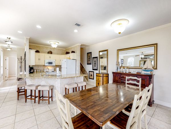 Three Bedroom Vacation Cottage in Miramar Beach