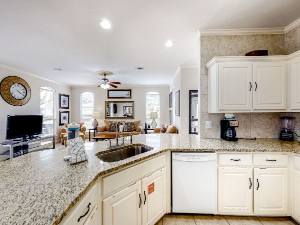 Three Bedroom Vacation Cottage in Miramar Beach