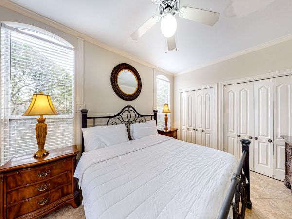 Three Bedroom Vacation Cottage in Miramar Beach