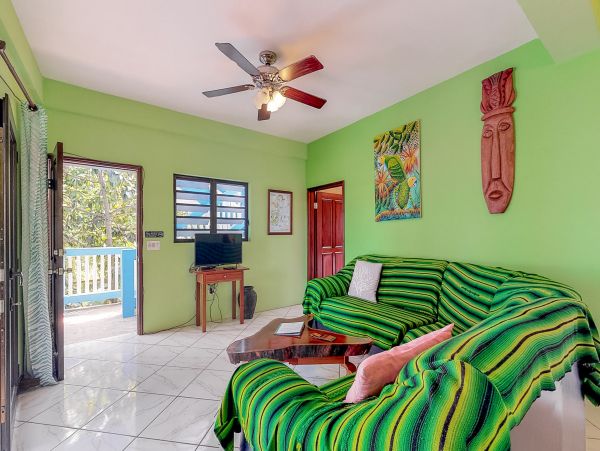 Ambergris Caye Home 1008095