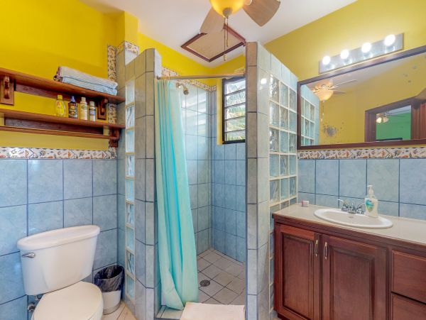 Ambergris Caye Home 1008095