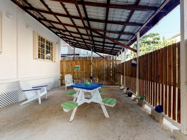 Ambergris Caye Home 1008096