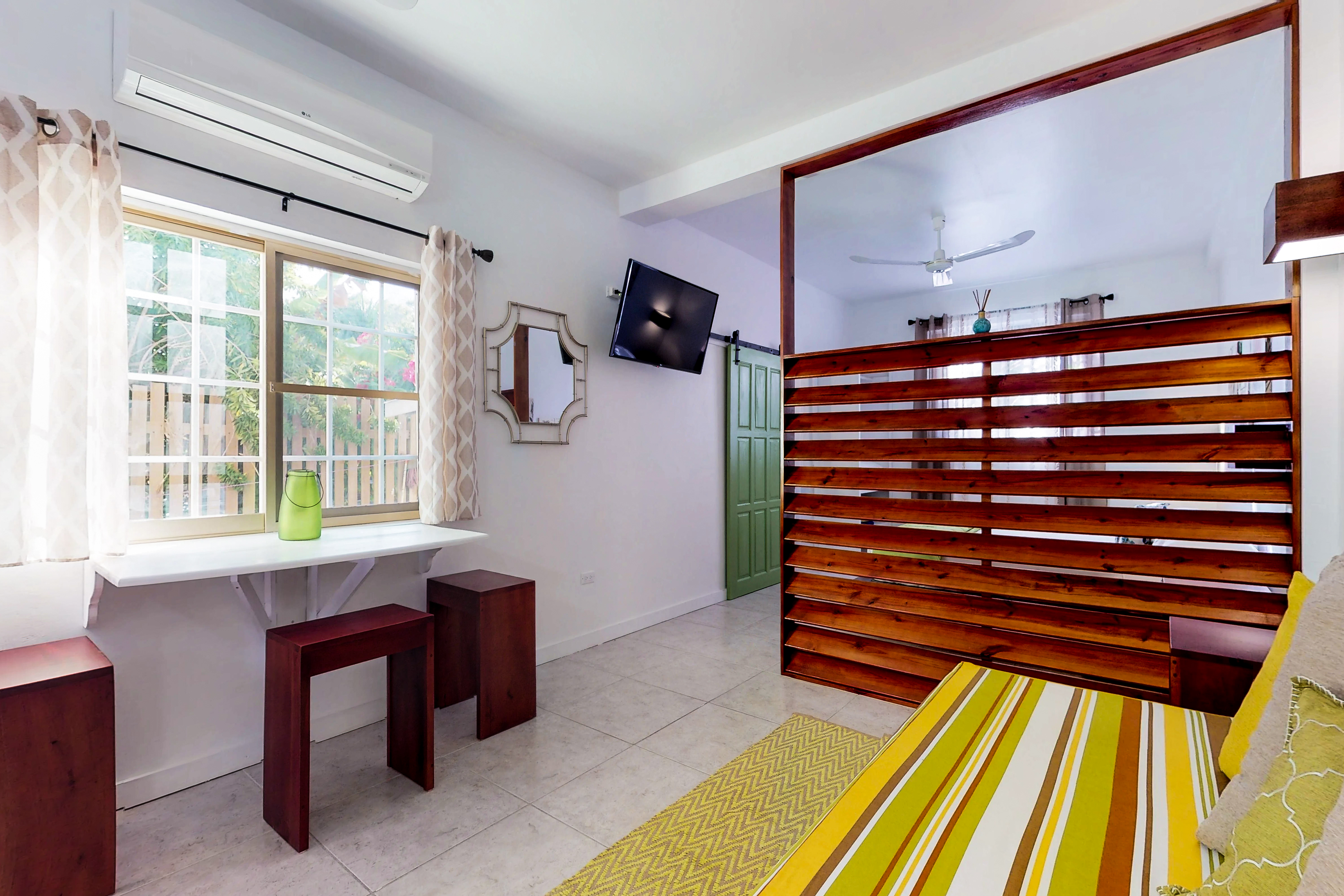 Ambergris Caye Home 1008096