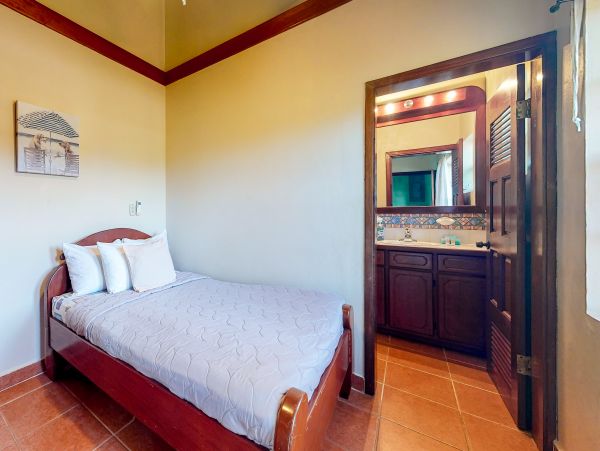 Ambergris Caye Home 1008097