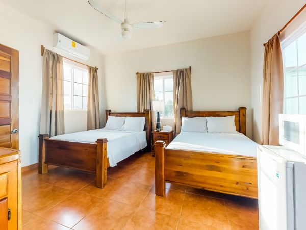 Ambergris Caye Home 1008098