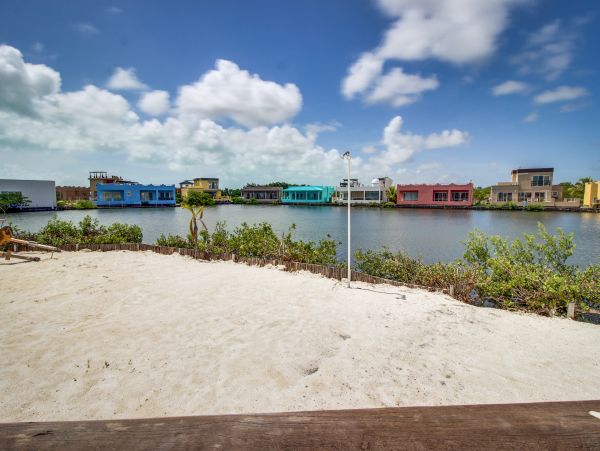 Ambergris Caye Home 1008099