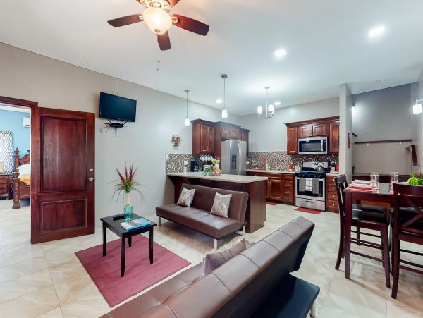 Ambergris Caye Home 1008100