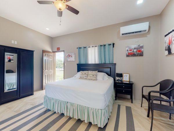 Ambergris Caye Home 1008100