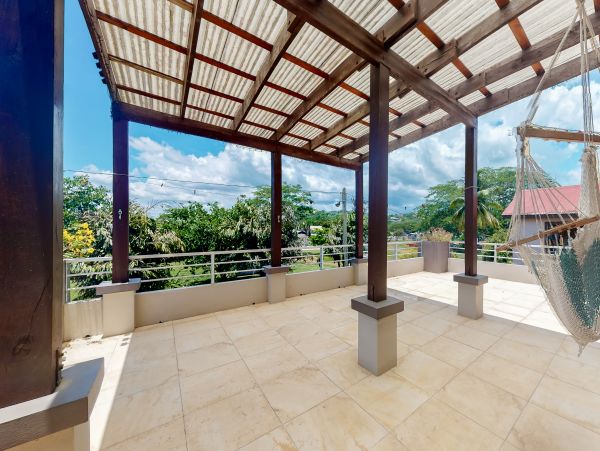 Ambergris Caye Home 1008100