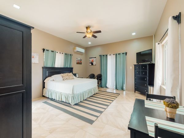 Ambergris Caye Home 1008101