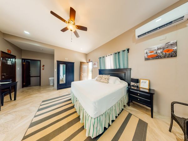 Ambergris Caye Home 1008101