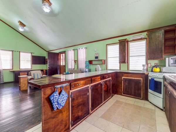 Ambergris Caye Home 1008103