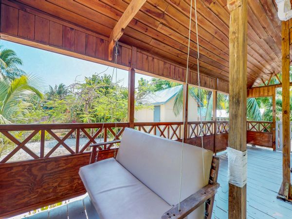 Ambergris Caye Home 1008103