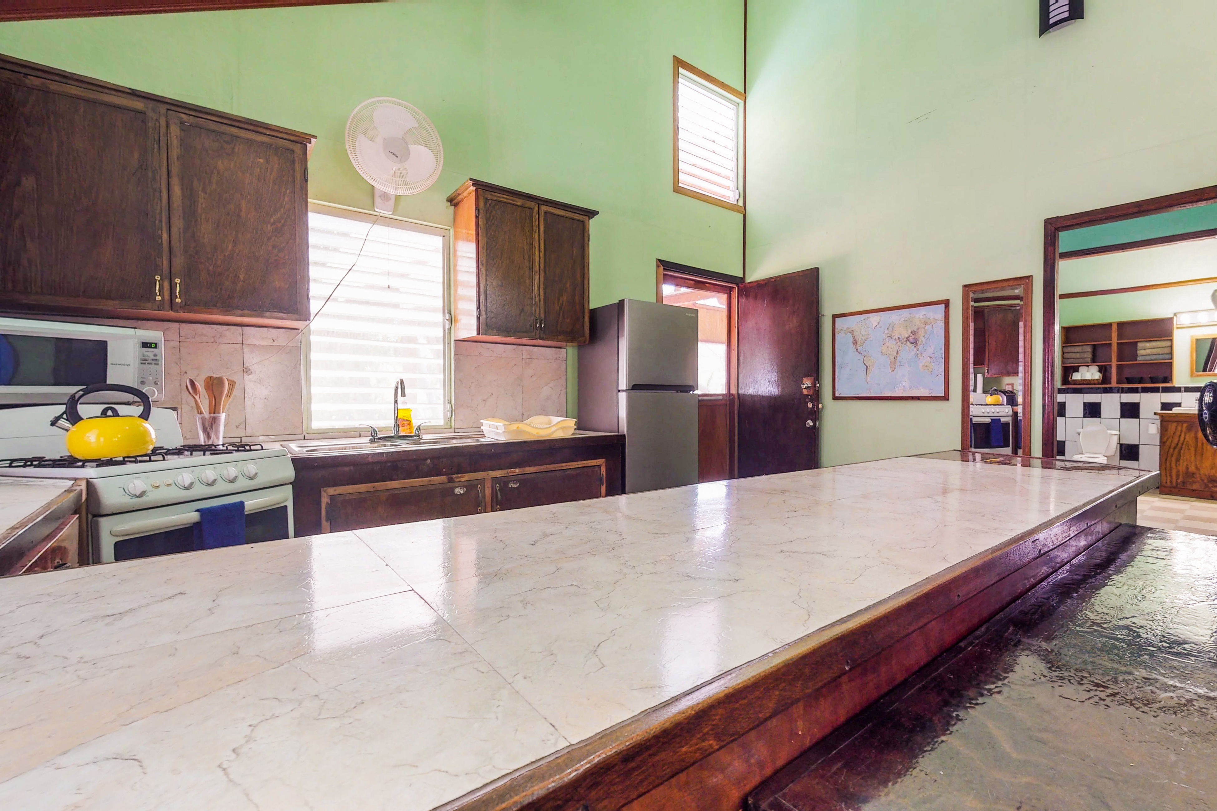 Ambergris Caye Home 1008103