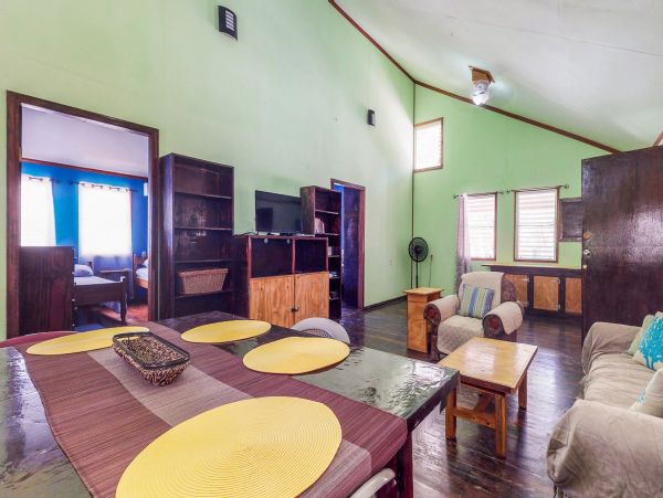 Ambergris Caye Home 1008103