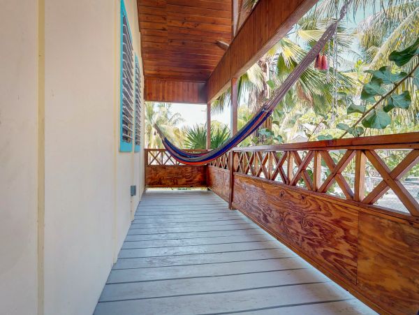 Ambergris Caye Home 1008103