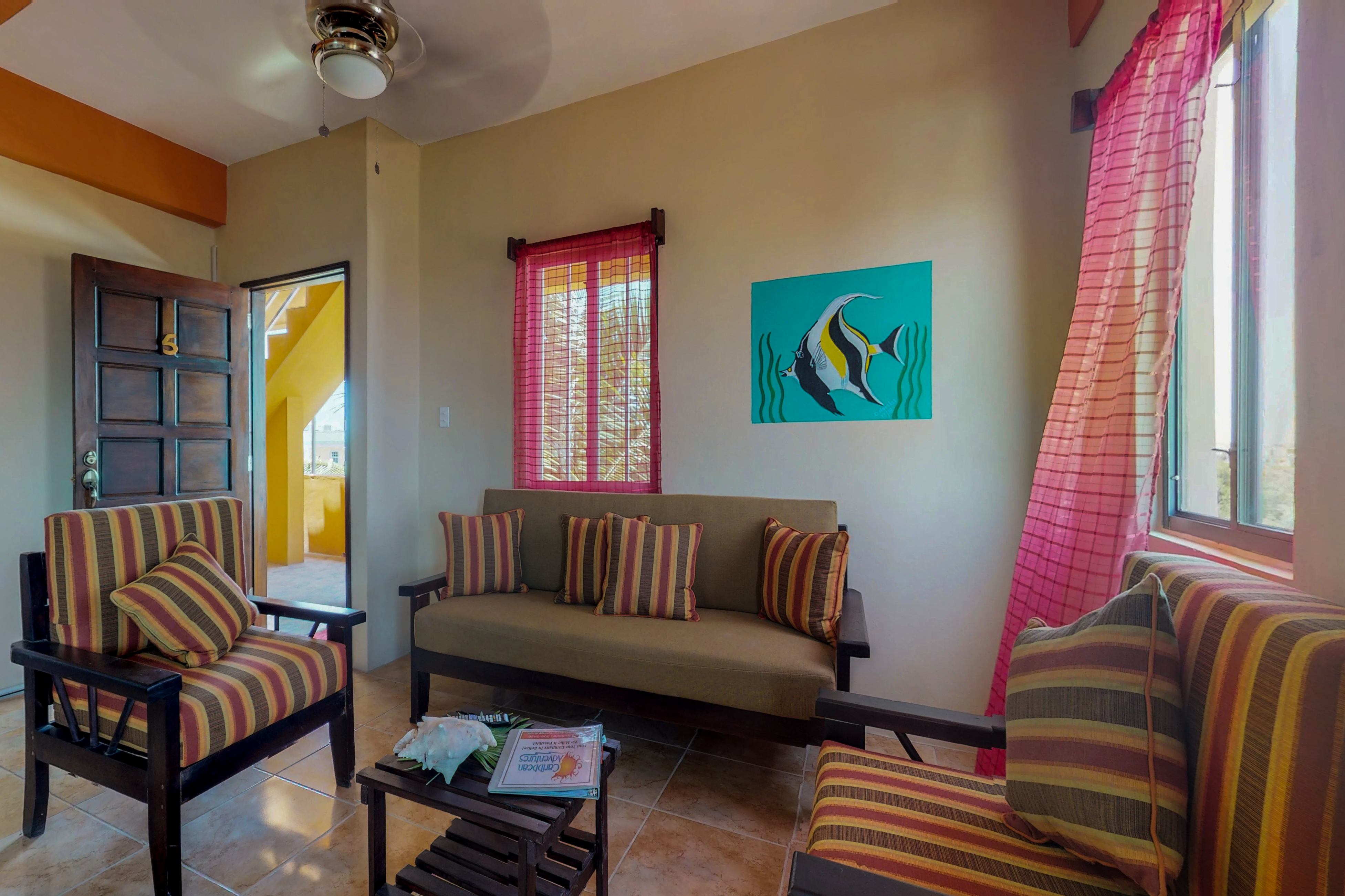 Ambergris Caye Home 1008104