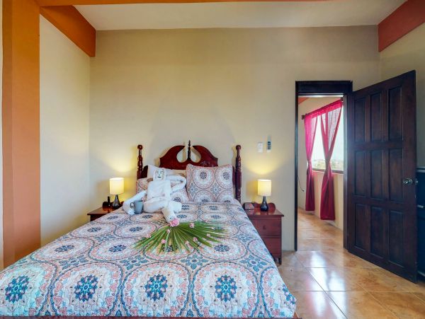 Ambergris Caye Home 1008104