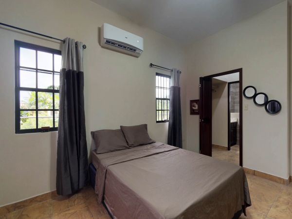 Ambergris Caye Home 1008105