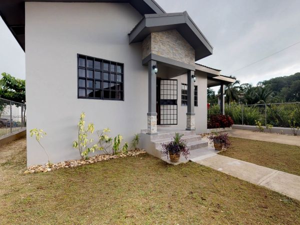 Ambergris Caye Home 1008105