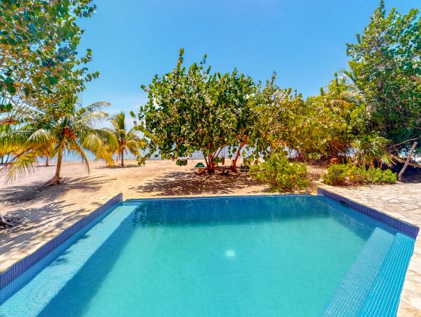 Ambergris Caye Home 1008107