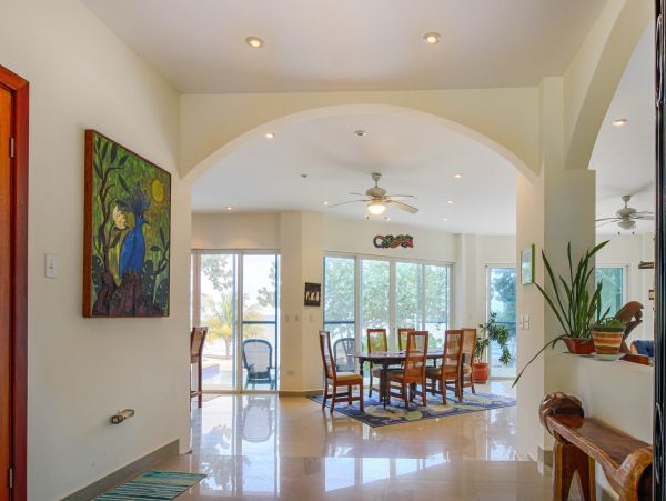 Ambergris Caye Home 1008107
