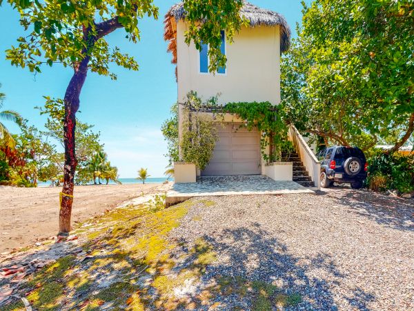 Ambergris Caye Home 1008107