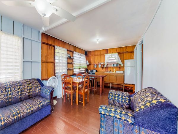 Ambergris Caye Home 1008110