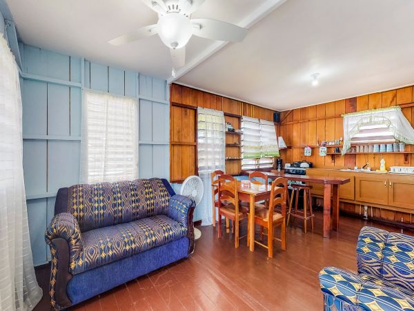 Ambergris Caye Home 1008110