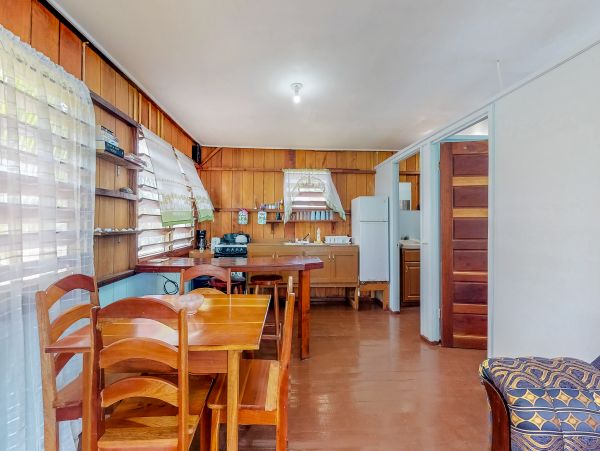 Ambergris Caye Home 1008110