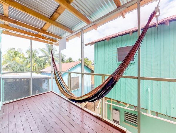 Ambergris Caye Home 1008110