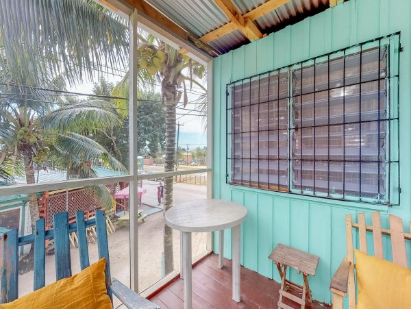 Ambergris Caye Home 1008110