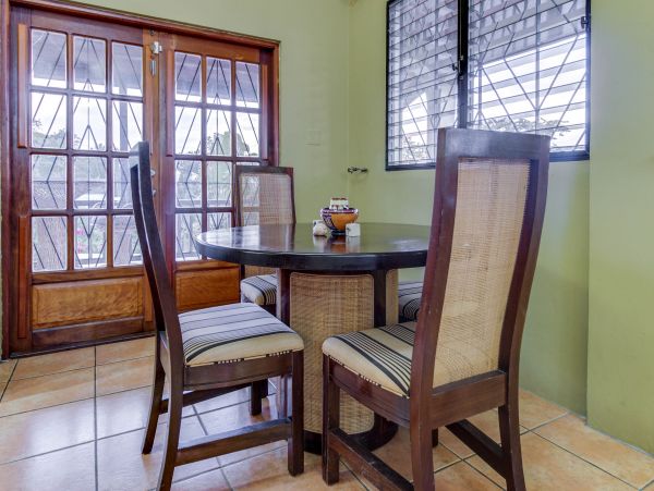 Ambergris Caye Home 1008113