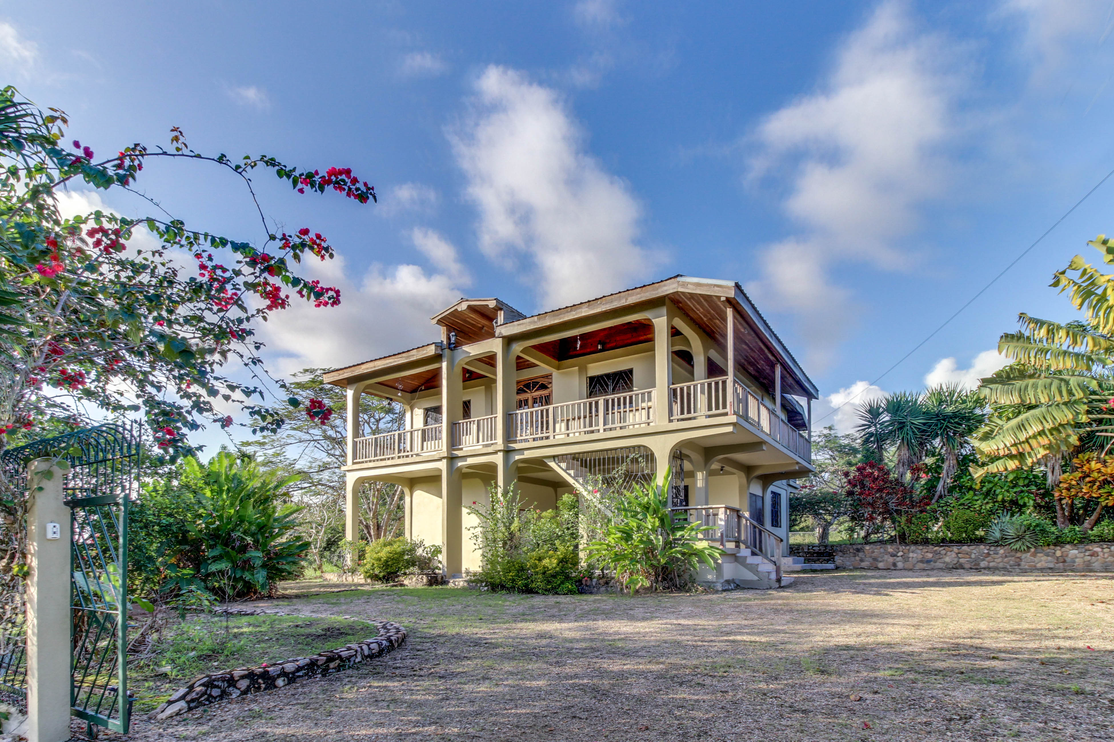 Ambergris Caye Home 1008113